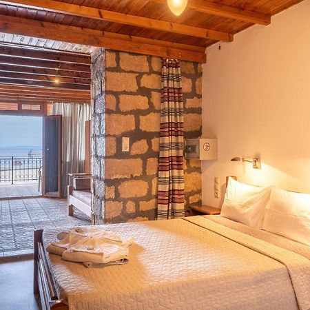 Xenia Hotel Sfakia Buitenkant foto