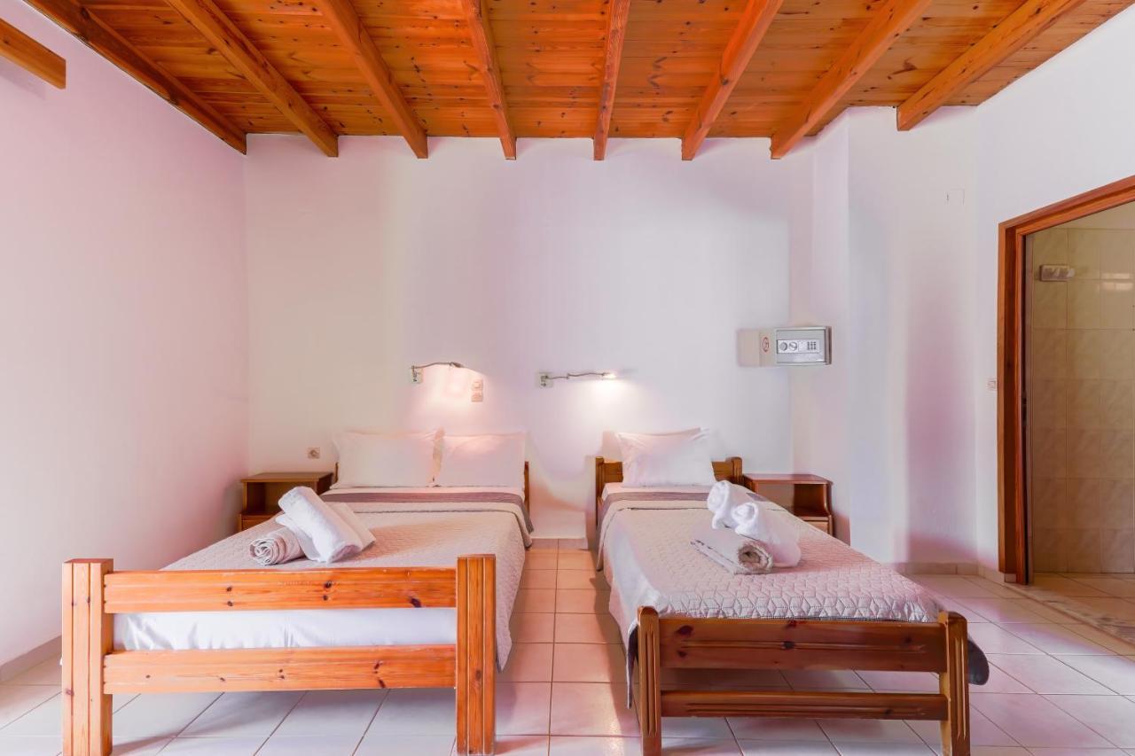 Xenia Hotel Sfakia Buitenkant foto