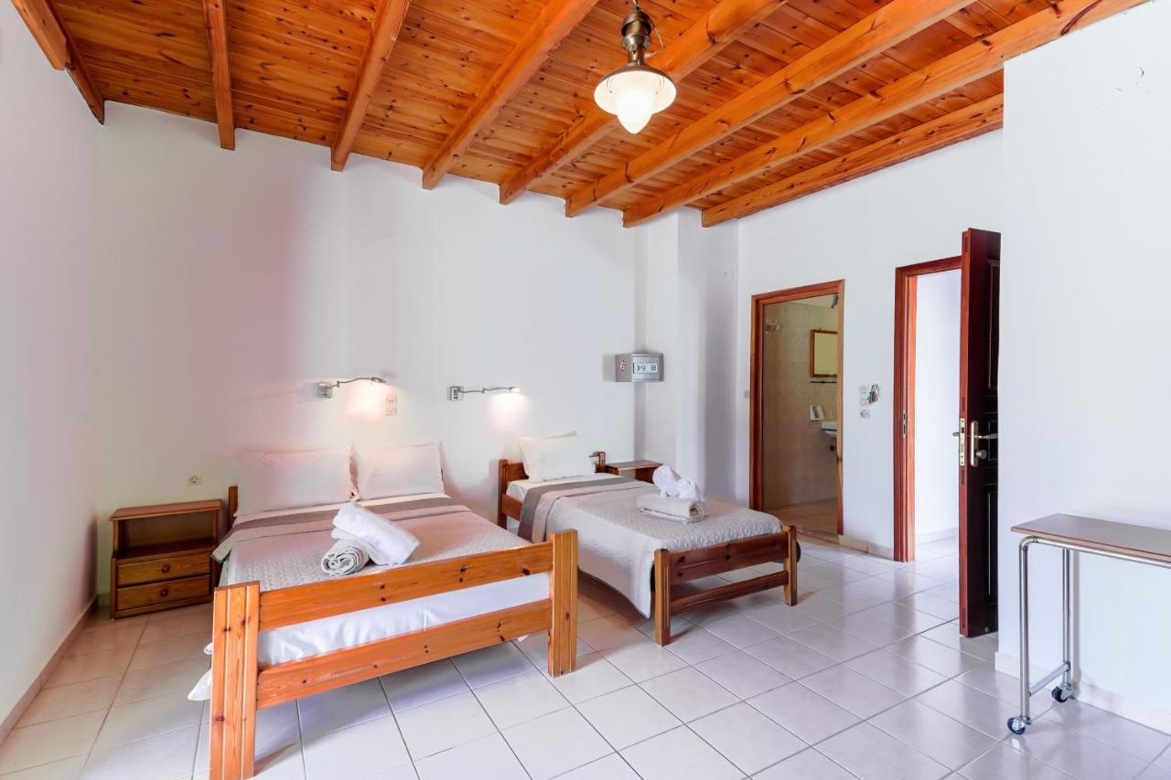 Xenia Hotel Sfakia Buitenkant foto